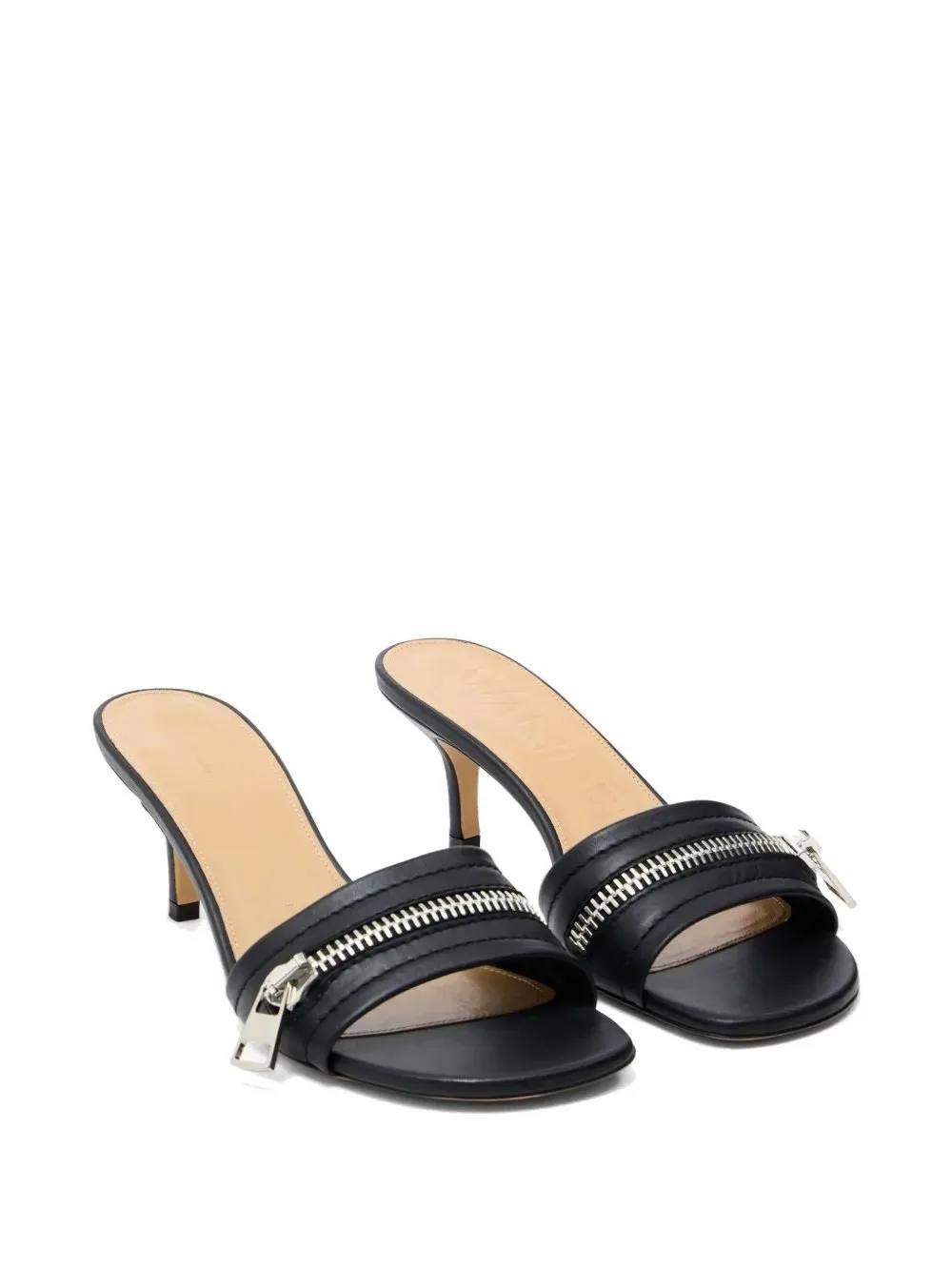 4 JW Anderson