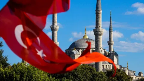 The Sky Has a Turkish Address