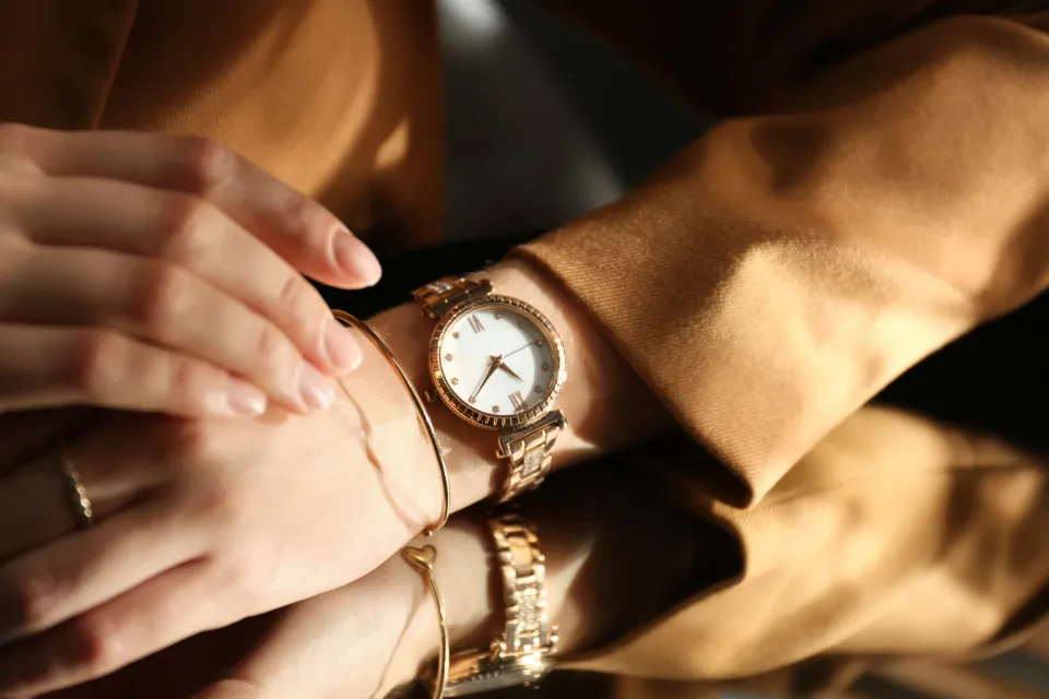 Radiance and Refinement Reflecting Timepieces