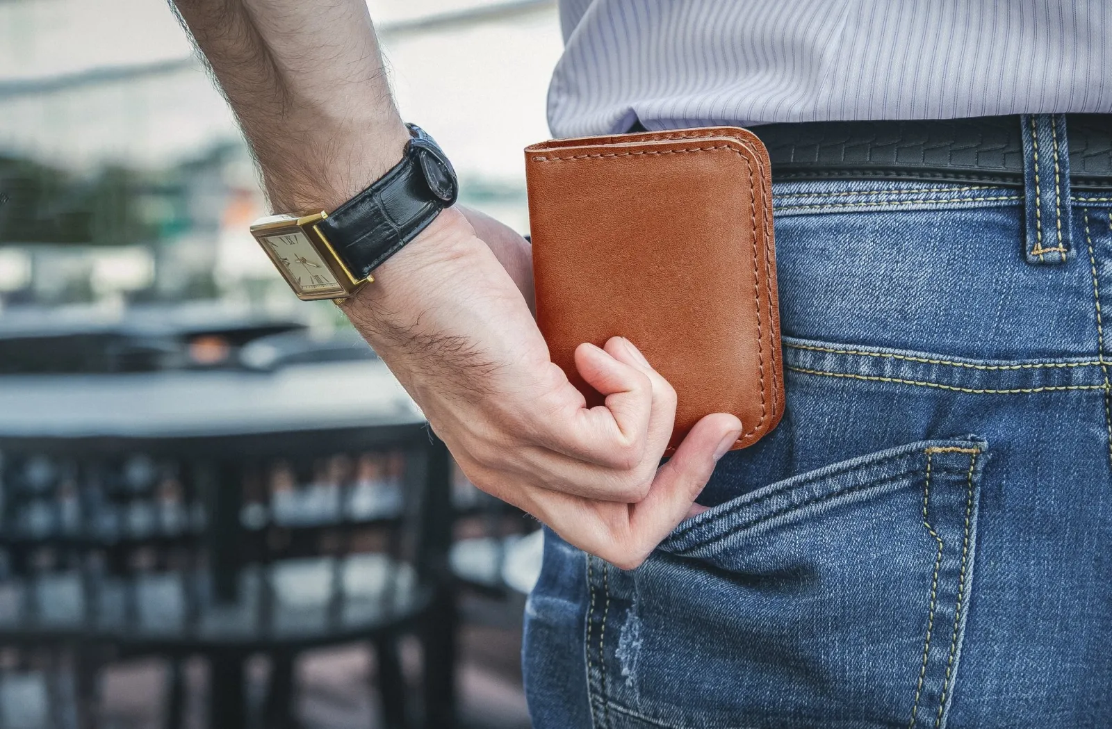 Totes Cool, But Where’s Your Wallet Flex?