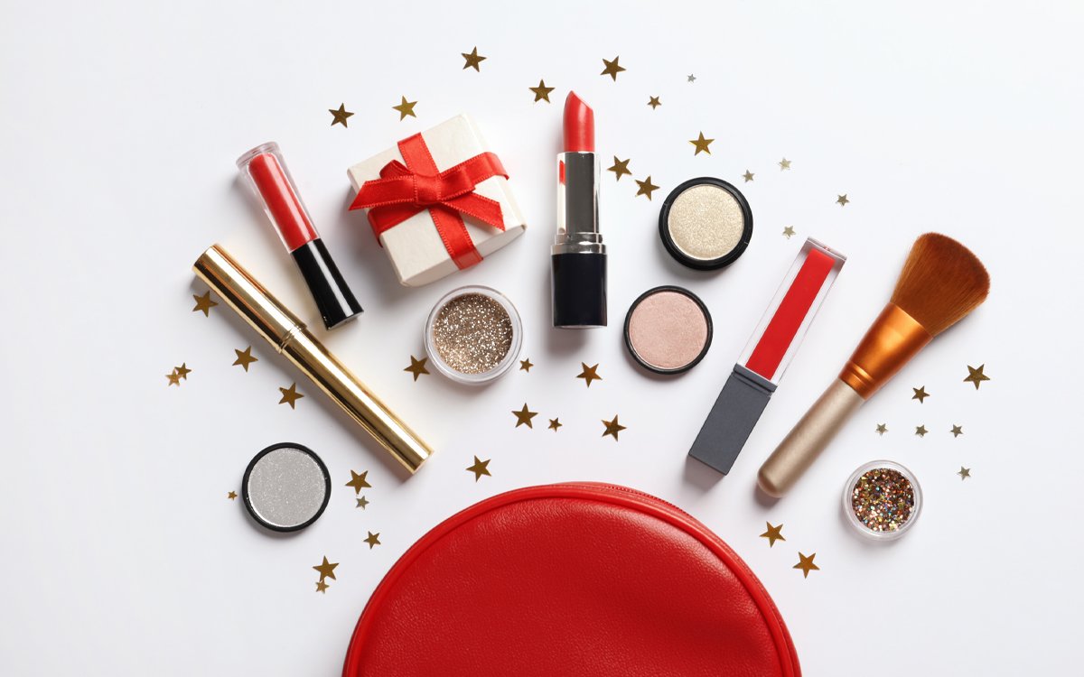 CHRISTMAS HO HO HO, TO LOOK FA-FA-FA-FABULOUS!